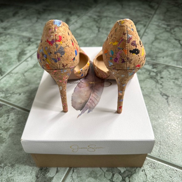 Jessica Simpson Pumps - Picture 3 of 8